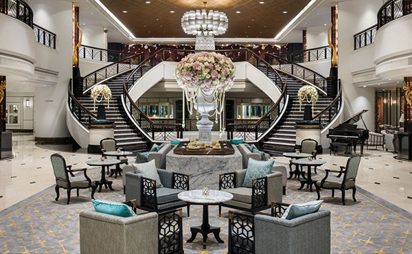 02-bkkla-lobby-9942_Feature-Hor