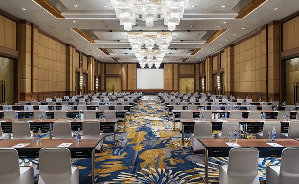 03-bkkla-classroom-9935-hor-clsc